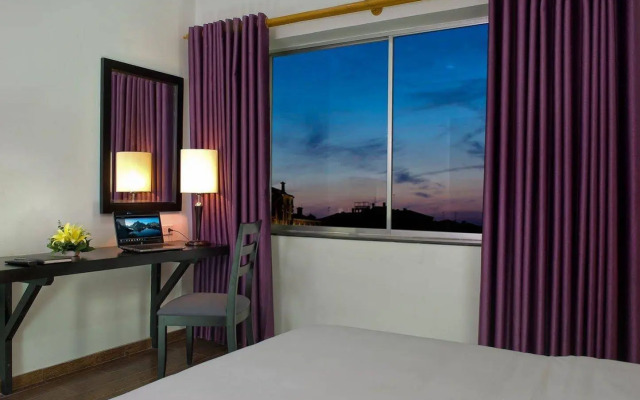 Holidays-hanoi Hotel
