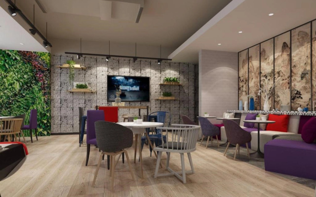 Отель Campanile Xi'an Bell Tower