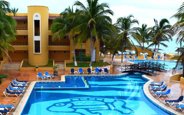 Reef Yucatan Hotel and Convention Center All Inclusive