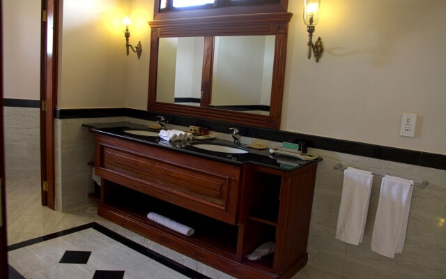 Ocean Beach Resort & Spa