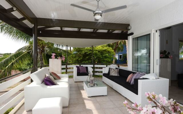 Luxurious Villa in Willemstad with Private Pool