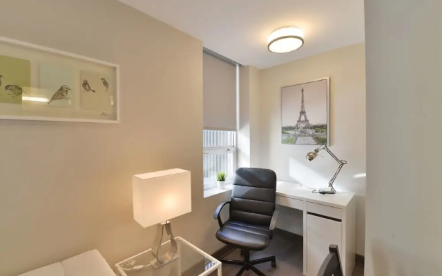 Lisgar Street Apartments by CorporateStays