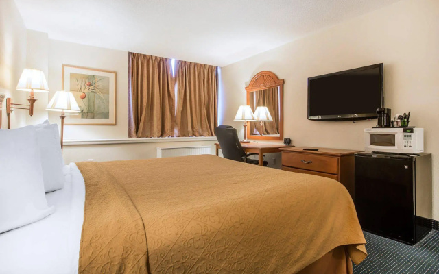 Quality Inn Massena