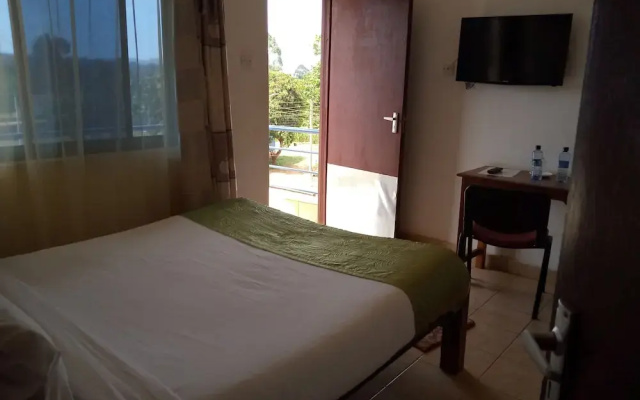 Westwind Hotel Meru
