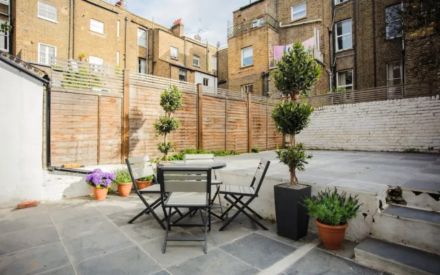 1 Bedroom Garden Flat in Fulham
