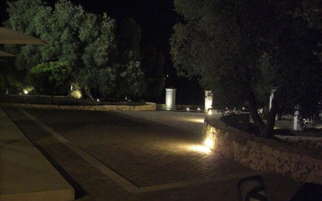 Villa With 4 Bedrooms in Fumarola, Ostuni, With Private Pool, Furnishe