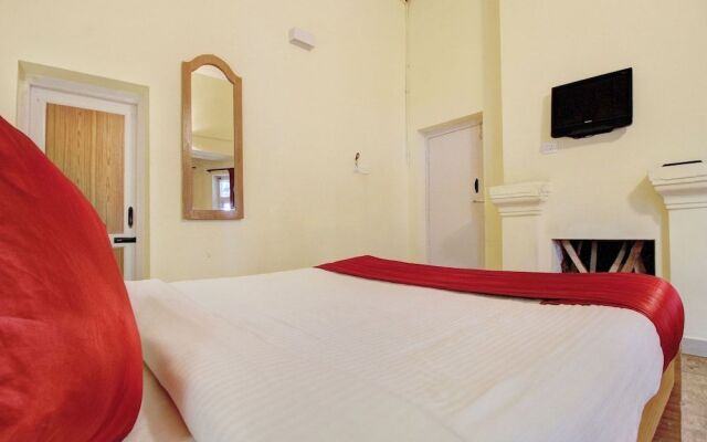 OYO 4910 Home Stay Crescent Park