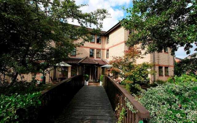 Riverside Hotel