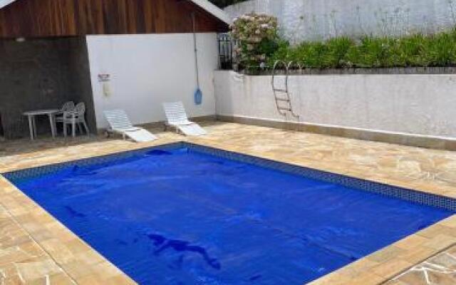 Apartamento em Condomínio Campos do Jordão