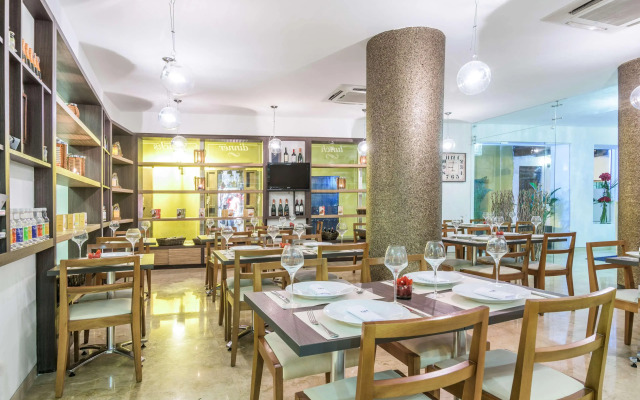 NH Cartagena Urban Royal