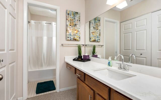 2BDR Loft Suite Golf Course Condo 5549