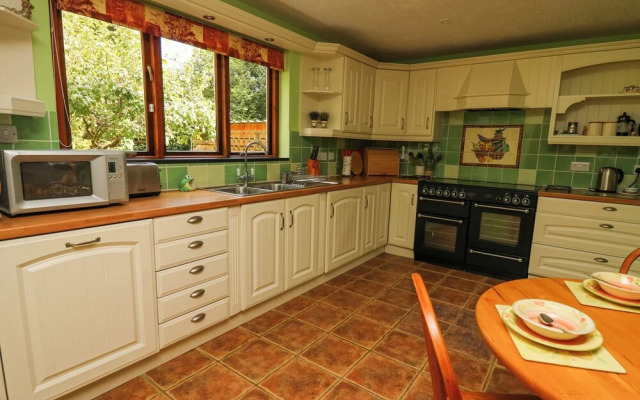 Derwen Villa