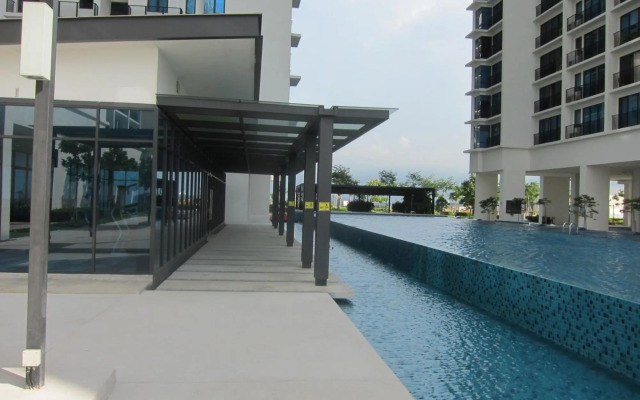 Arch Plus Studio at Trefoil Setia City