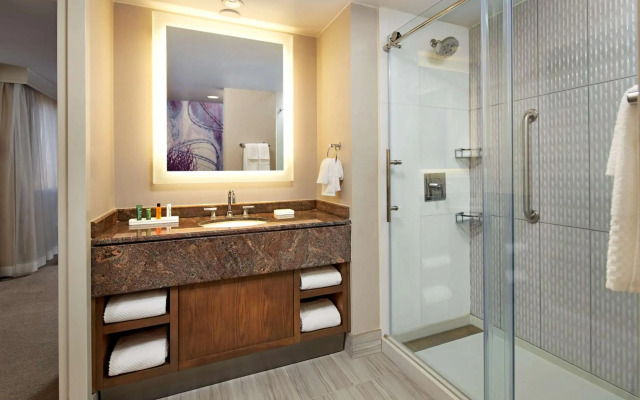 Hilton Long Beach Hotel