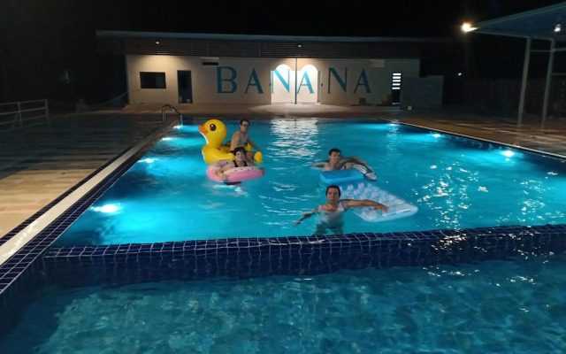Banana Resort Sadao