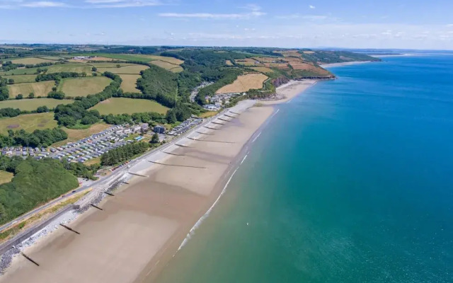 Temple Bar Apartment - Sea Front Views