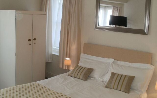 Gumfreston Hotel