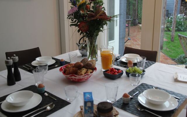 Luxury Holiday Home in Heiloo with Terrace And Garden