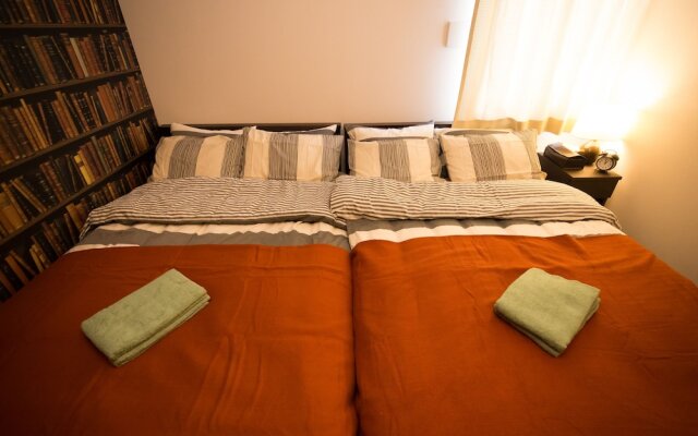 jostar house 402