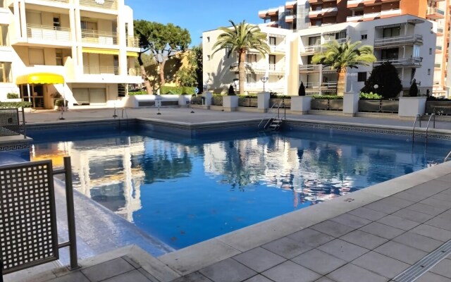 T&H Novelty 114 Family Apartment Salou