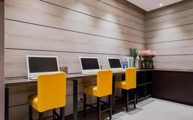 Motel 268 Yuanshen Sport Park Center Branch