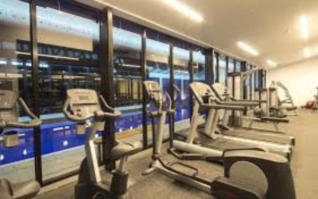 StayCentral on Lonsdale