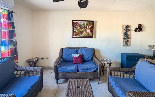 Casita With Excellent in Town Location