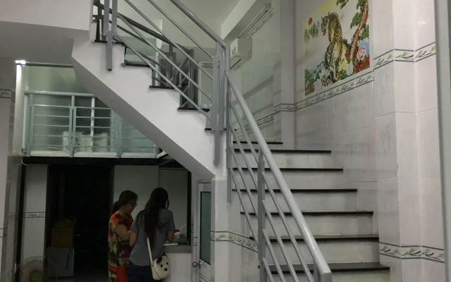 YHD Hotel