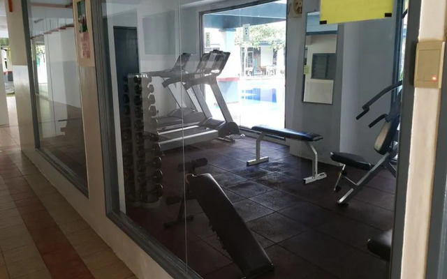 Vista Pinggiran Apartment