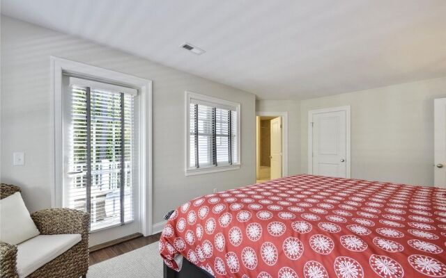 La Bella Vita by Long & Foster