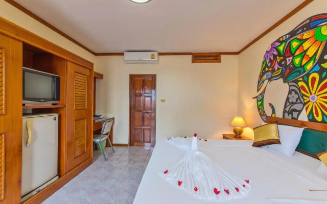 Panda Hotel（Patong Beach）