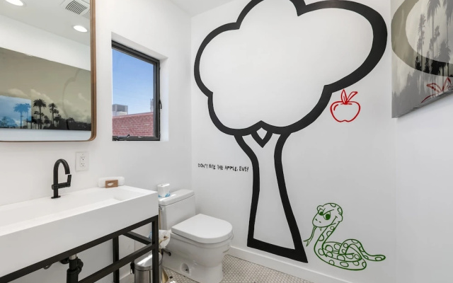 715-717 N El Centro Avenue Townhouse 4 Bedrooms 4.5 Bathrooms Townhous