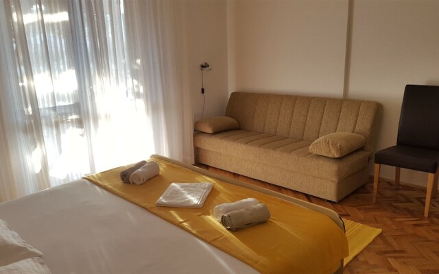 Apartments Ivo