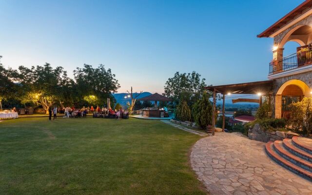Apsis Hotel