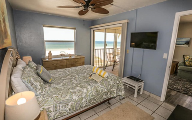 Estero Sands 204