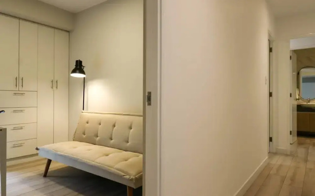 w Charming 2BR w Balcony in Miraflores