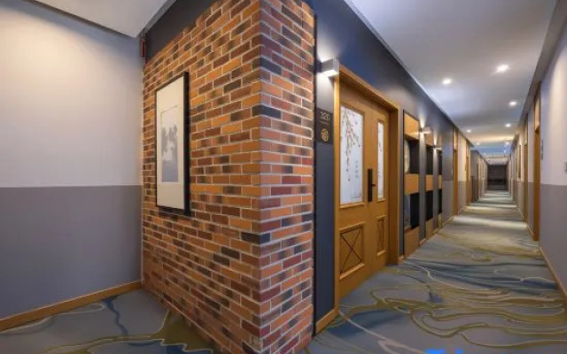 Golden Beach Boutique Hotel