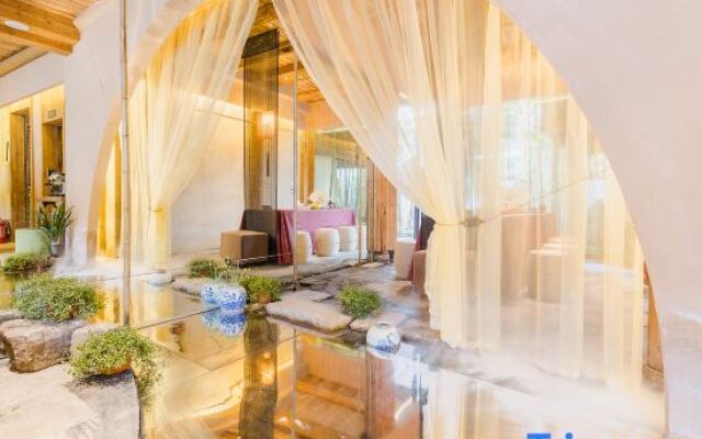 Yueshang Zen Space Homestay (Tongli Ancient Town Branch)