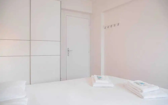 Peaceful and Serene 3 Bedroom Apartment in Lisbon