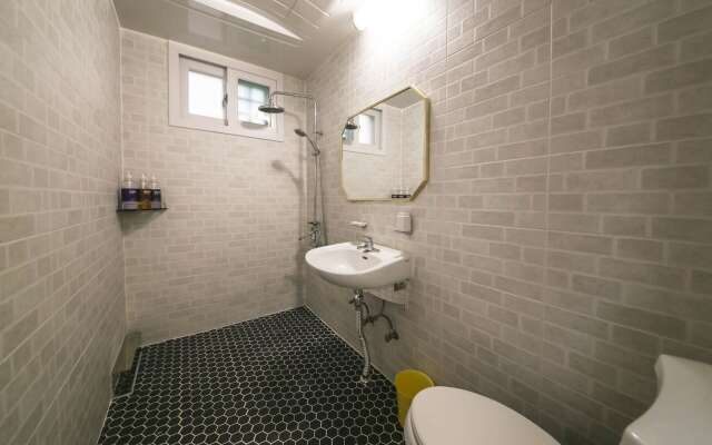 Backpackers in Yeosu - Hostel