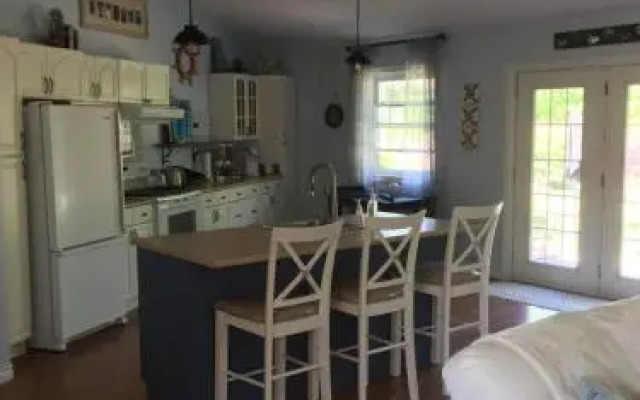Cameron's Cove Bed & Breakfast