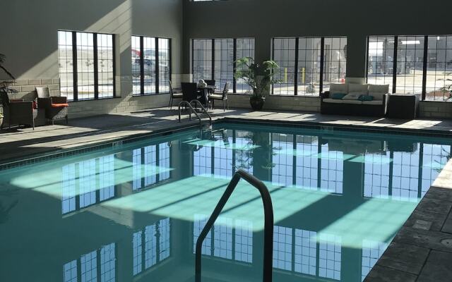 Blue Grass Inn & Suites