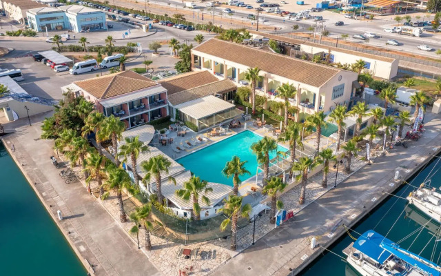Ianos Hotel