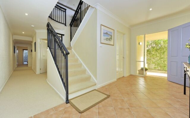 Marine Dr 2/70 - Fingal Bay