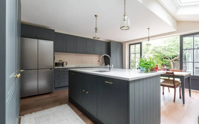 Brewster Gardens III by Onefinestay