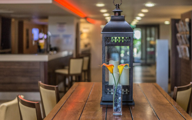 Holiday Inn Express Colchester by IHG