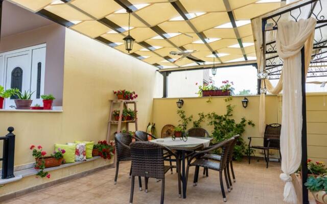 Villa Mandani