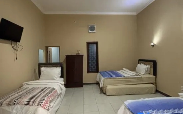 Hotel Prima Asri 153