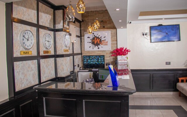 Waffles Suites