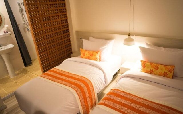 202 Hotel & Restaurant